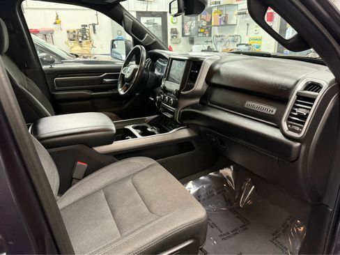 Used 2019 RAM 1500 Big Horn image 25