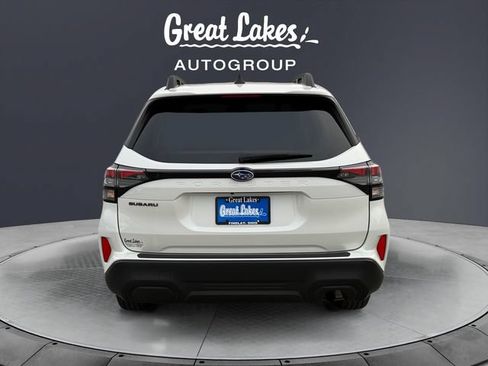 Used 2025 Subaru Forester Premium AWD/4WD image 4