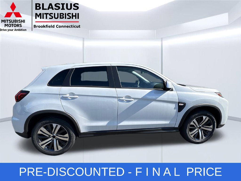 Used 2025 Mitsubishi Outlander Sport ES AWD/4WD image 7