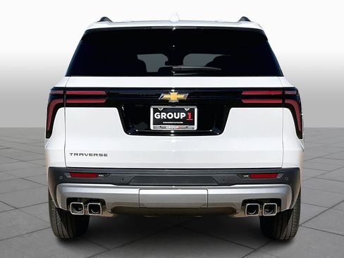 Certified 2025 Chevrolet Traverse LT image 5