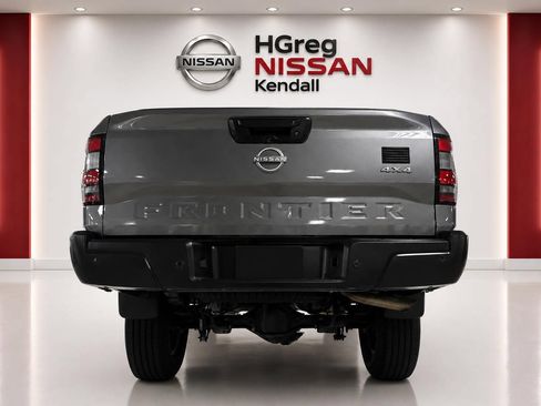 Used 2023 Nissan Frontier S w/ Technology Package AWD/4WD image 5