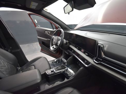 Certified 2024 Kia Sportage X-Line w/ X-Line Premium Package image 18