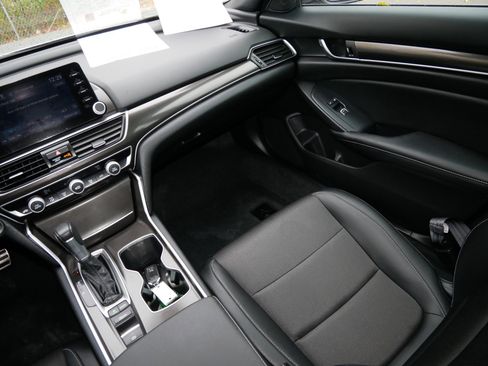 Certified 2022 Honda Accord Sport image 11