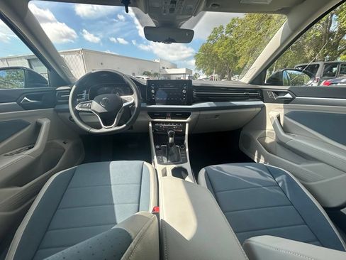 New 2026 Volkswagen Jetta SE FWD image 10
