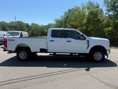 Used 2023 Ford F350 XL w/ FX4 Off-Road Package AWD/4WD image 2