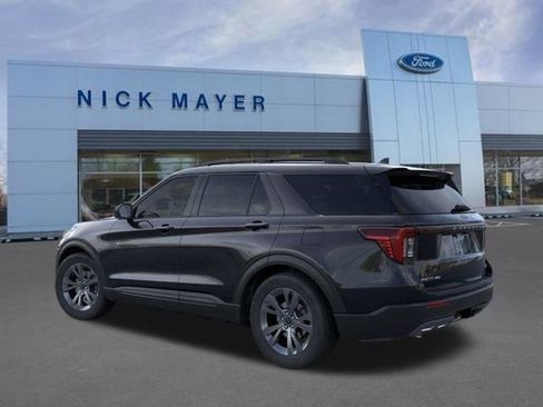 New 2026 Ford Explorer Active w/ Active Comfort Package image 4