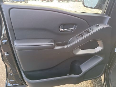 New 2026 Nissan Frontier SV image 12