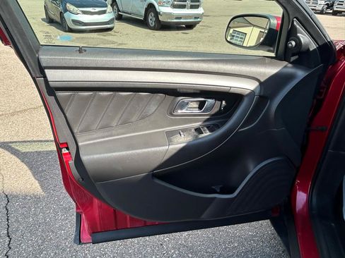 Used 2010 Ford Taurus SEL FWD image 14