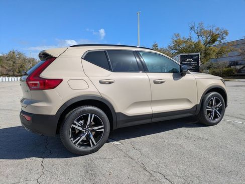 New 2026 Volvo XC40 B5 Core image 6