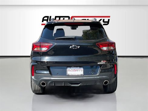 Used 2023 Chevrolet TrailBlazer RS w/ Sun and Liftgate Package image 6