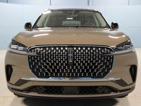 New 2026 Lincoln Aviator Reserve image 32