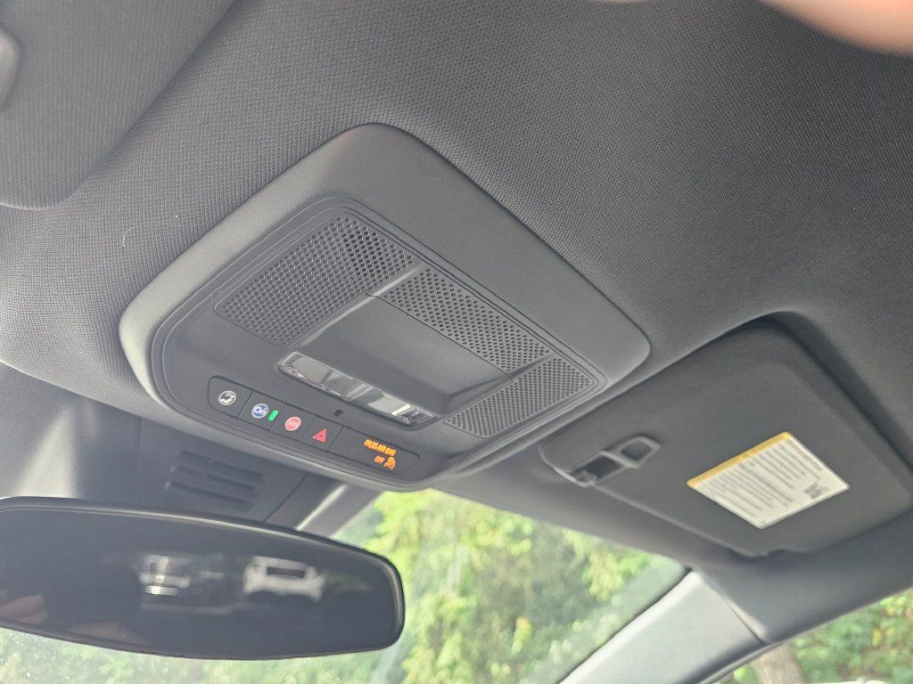 New 2026 Chevrolet Equinox EV LT FWD image 31