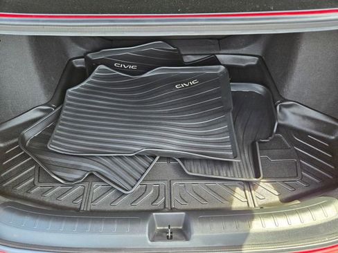 Used 2023 Honda Civic Sport image 9