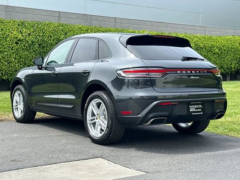 Certified 2025 Porsche Macan AWD/4WD image 3