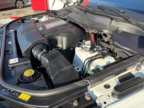 Used 2018 Land Rover Range Rover Sport SE image 64