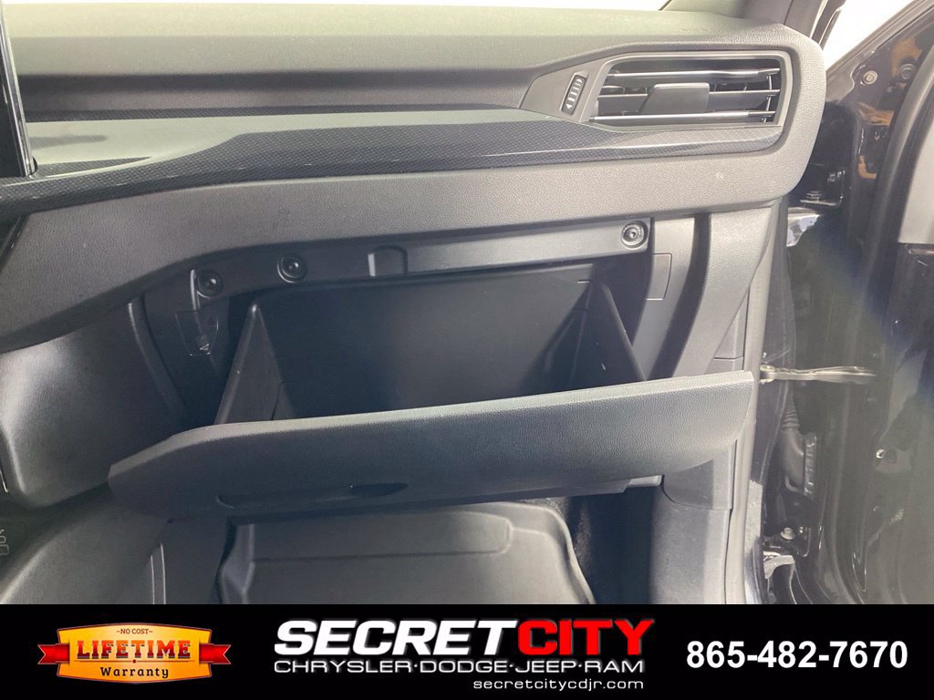 Used 2024 Ford Escape ST-Line w/ Tech Pack #1 AWD/4WD image 29