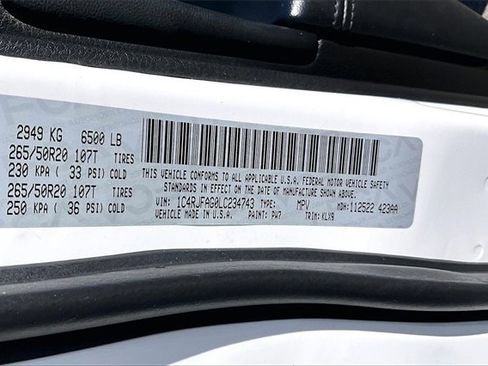 Used 2020 Jeep Grand Cherokee Altitude image 19