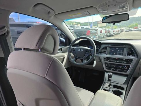 Used 2017 Hyundai Sonata Sport FWD image 10