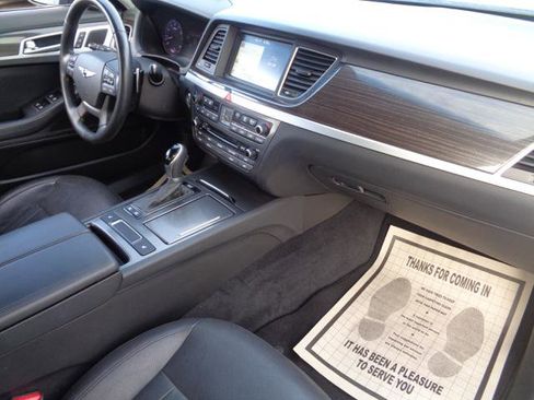 Used 2017 Genesis G80 3.8 image 25