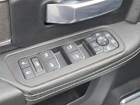 Used 2025 RAM 2500 Laramie image 26