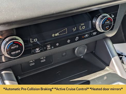Used 2025 Mitsubishi Outlander SE AWD/4WD image 7