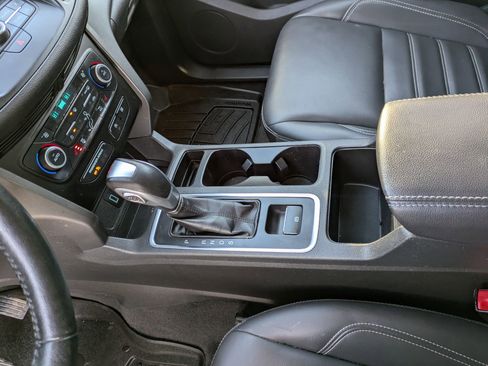 Certified 2019 Ford Escape SEL image 16