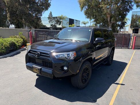 Used 2021 Toyota 4Runner TRD Off-Road Premium w/ Moonroof Package AWD/4WD image 1