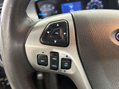 Used 2015 Ford Taurus SEL AWD/4WD image 13