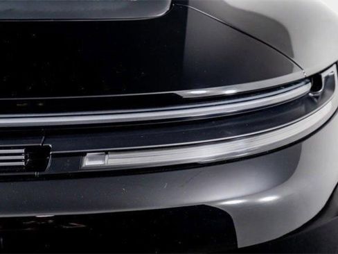 Used 2025 Porsche 911 Carrera image 13