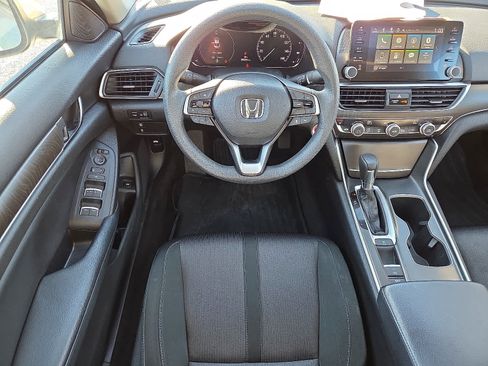 Used 2018 Honda Accord EX image 13