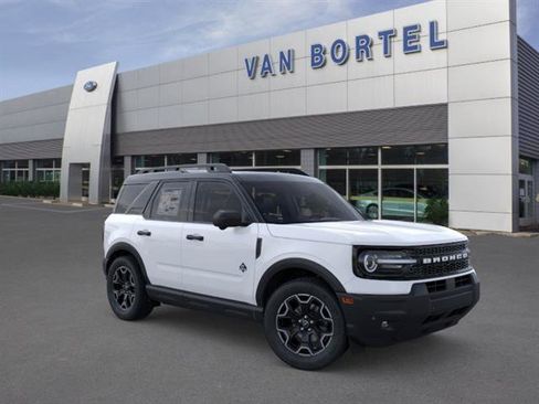 New 2026 Ford Bronco Sport Outer Banks AWD/4WD image 7