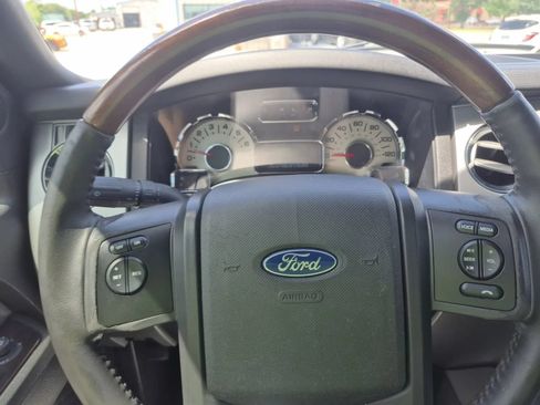 Used 2010 Ford Expedition Limited RWD image 36