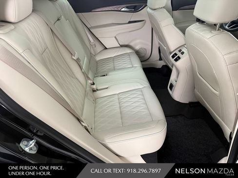 Used 2021 Buick Envision Avenir w/ Technology Package II FWD image 45