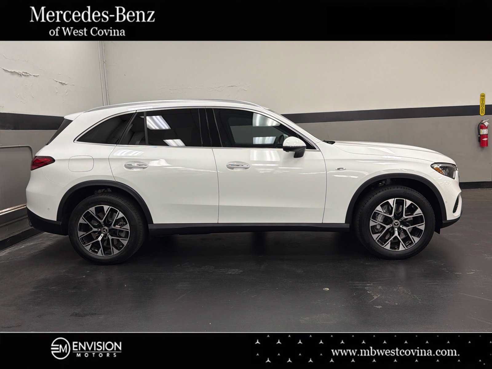 Certified 2025 Mercedes-Benz GLC 350e 4MATIC image 3