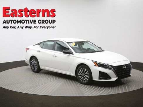 Used 2025 Nissan Altima 2.5 SV image 48