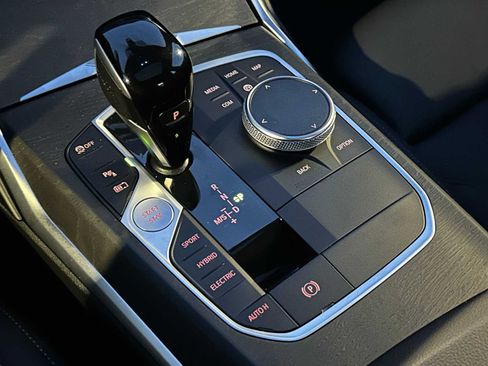 Used 2022 BMW 330e xDrive w/ Driving Assistance Package image 39