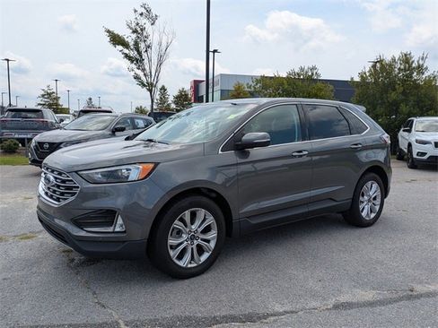 Used 2022 Ford Edge Titanium image 7