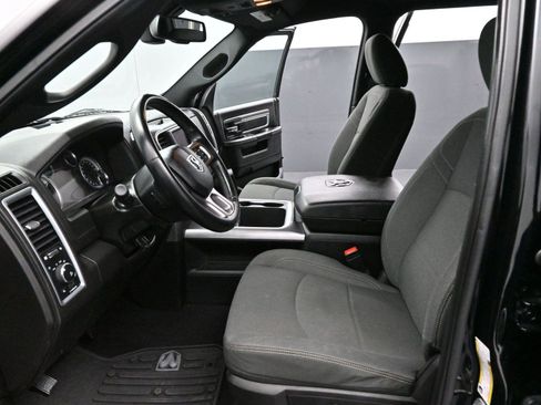 Used 2021 RAM 1500 Classic Warlock w/ Luxury Group image 11