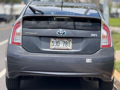 Used 2014 Toyota Prius One FWD image 4