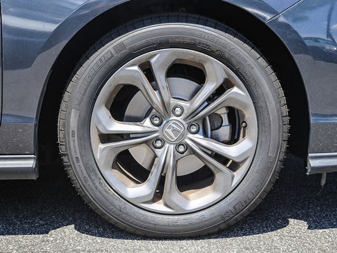 Used 2023 Honda Accord EX image 11