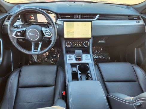 Used 2024 Jaguar F-PACE R-Dynamic S image 18