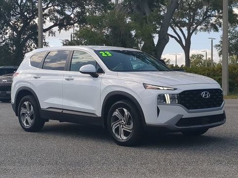 Used 2023 Hyundai Santa Fe SE FWD image 2
