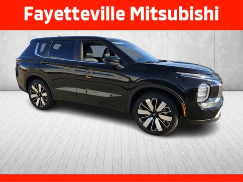 New 2026 Mitsubishi Outlander image 1