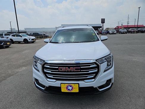 Used 2022 GMC Terrain SLT FWD image 8