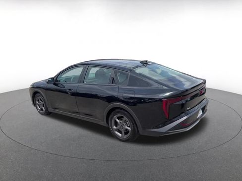 Used 2025 Kia K4 FWD image 9