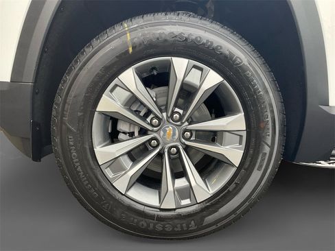 New 2026 Chevrolet Equinox LT w/ LPO, Floor Liner Package image 15