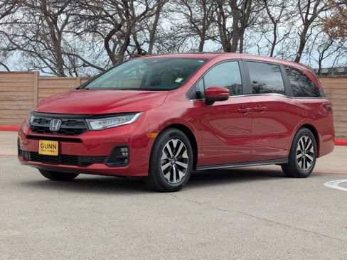 Certified 2025 Honda Odyssey EX-L image 8