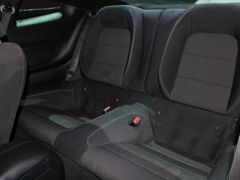 Used 2016 Ford Mustang Coupe RWD image 13