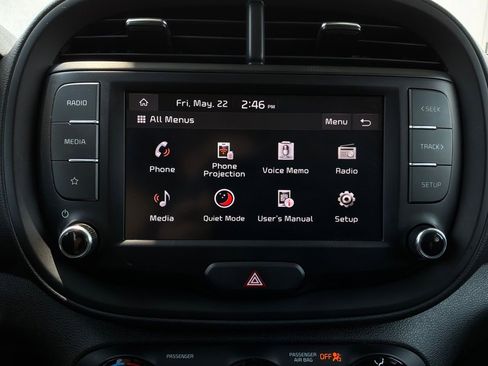 Used 2025 Kia Soul LX w/ LX Technology Package FWD image 27