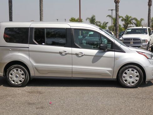 Used 2019 Ford Transit Connect XLT FWD image 10